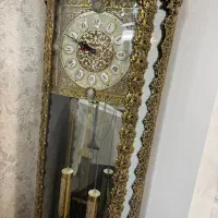 ساعت برنجی پایه دار مجهز به سیستم پاندول ( آونگ)|صنایع دستی و سایر لوازم تزئینی|تهران, مینای شمالی (مخبر)|دیوار