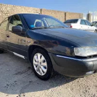 ماشین دارای خط و خش میباشد