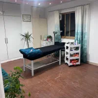 رهن یک واحد تجاری ۹۰ متری سالن زیبایی معلم|اجارهٔ دفتر کار، اتاق اداری، مطب|رشت, استادسرا|دیوار