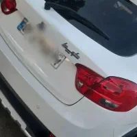 کوییک r سفید مشکی