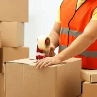 همکار آقا برای بسته بندی
