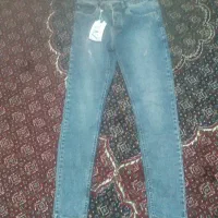 سلام یک شلوار آبی برای فروش گذاشتم تماس بگیرید|لباس|کامیاران, |دیوار