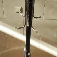 جالباسی ایستاده