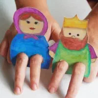 مربی خانه بازی آلوچه