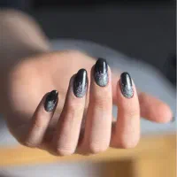 کاشت ناخن حرفه ای+طراخی رایگان برای 10نفر اول...