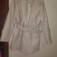 پالتو|لباس|شاهین‌شهر, فدک|دیوار