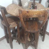 میز و صندلی چوبی سندبلاست شده