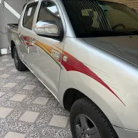 تویوتا هایلوکس دوکابین مدل ۲۰۱۰ خانگی