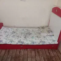 تخت و کمد|اسباب و اثاث بچه|فسا, |دیوار