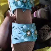 250عدد دمپایی همشون یه جا عمده زیر بازار میدم