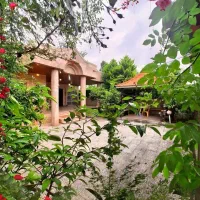 ویلا همکف نماسنگ 200متری فول فرنیش شهرکی