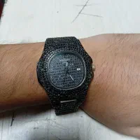 ساعت نگین دار