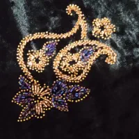 لباس محلی منجوق دوزی|لباس|لردگان, |دیوار