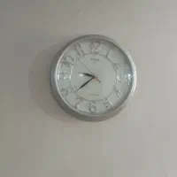 ساعت دیواری