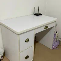 میز تحریر کاملا نو