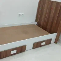 تخت خواب یک نفره و دراور|تخت و سرویس خواب|رشت, شهرک آیت الله منتظری|دیوار