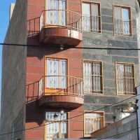 اپارتمان-80-متر-شاخه-اصلی-فلکه-اول-3تا-تک-واحد