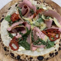 صبحانه زن و اشپز نهار و ویتر