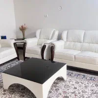 مبل کاملا نو و سالم بدون هیچ خط و خش و چوب سالم