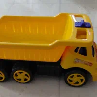 اسباب بازی کامیون