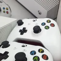 Xbox one s 1tb دیسک خور دو دسته فول گیم نو|کنسول، بازی ویدئویی و آنلاین|کرج, خرمدشت|دیوار
