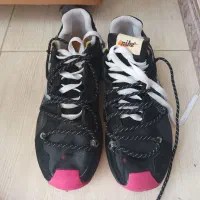 کفشمردانهنو|کیف، کفش، کمربند|سراب, |دیوار