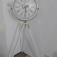ساعت سه پایه