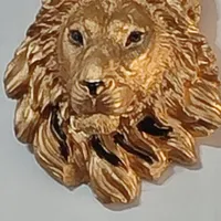 مجسمه شیر