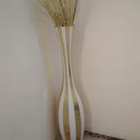 گل و گلدان