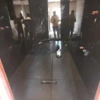 کارگر کاشی کاری نیمه ماهر