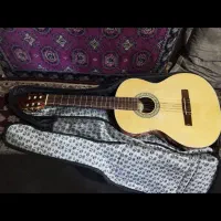 گیتار معاوضه با گوشی یا نقد