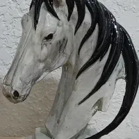 هفتسین و مجسمه اسب نماد سال