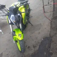 بنلی ۱۸۰ اس|موتورسیکلت|بومهن, |دیوار