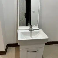 روشویی و آینه