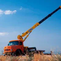 راننده جرثقیل اپراطور جرثقیل بنز ۱۰تن