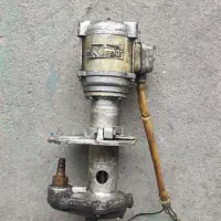 پمپ آب صابون فابریک روسی همراه با پایه فرز6p82