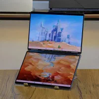 یک لپ‌تاپ، دو صفحه نمایشگر / Lenovo Yoga Book 9i