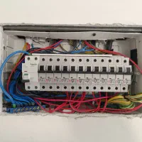 برق ساختمان ، برقکار