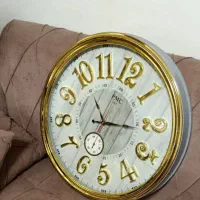 ساعت دیواری