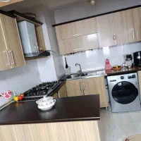 کابینت در حد نو همراه سینک شیر ظرف شویی و هود