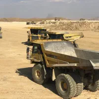 انجام امور خاکبرداری و راه سازی