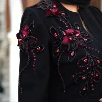 کت بادیزاین گل برجسته مخمل وجواهردوزی زرشکی