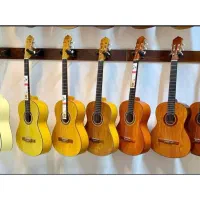 گیتار آکوستیک /× با صدای پر و گرم