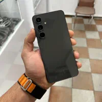 S24 FE یکماه کارکرد ۱۵ماه گارانتی