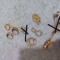 گوشواره و انگشتر