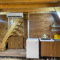 کلبه سوئیسی جنگلی|اجارهٔ کوتاه‌مدت ویلا و باغ|شیرگاه, |دیوار