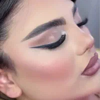 آموزشگاه مراقبت و زیبایی گل یخ