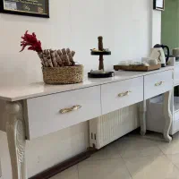 میز کنسول در حد نو (  ۲عدد )