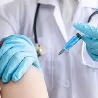 تکنسین آزمایشگاه مهلت اخر در تابستان