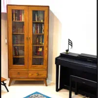 کتابخانه ی چوبی